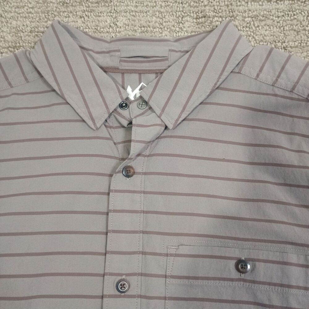 REI Wanaka Woven Striped Short Sleeve Button Up Shirt Mens Medium Hiking Camping
